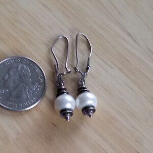 Vintage Silpada LIGHT THE WAY Sterling Freshwater Pearl Dangle Earrings W0922